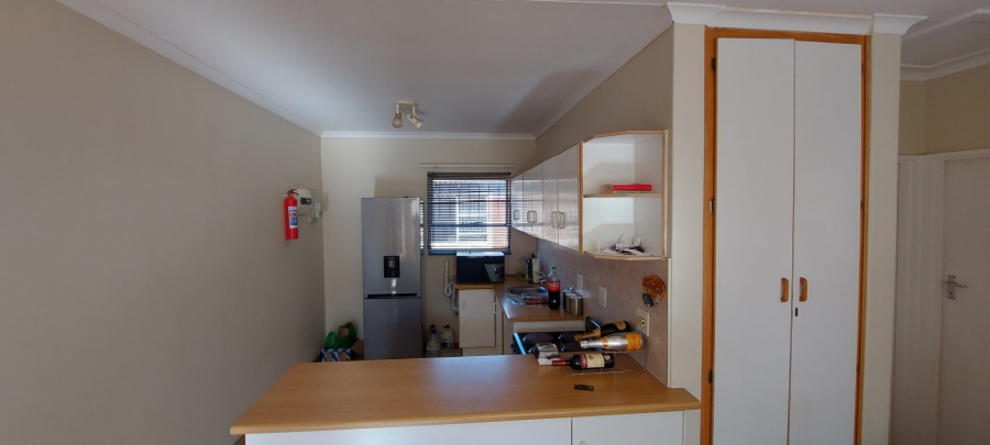 2 Bedroom Property for Sale in Langenhovenpark Free State